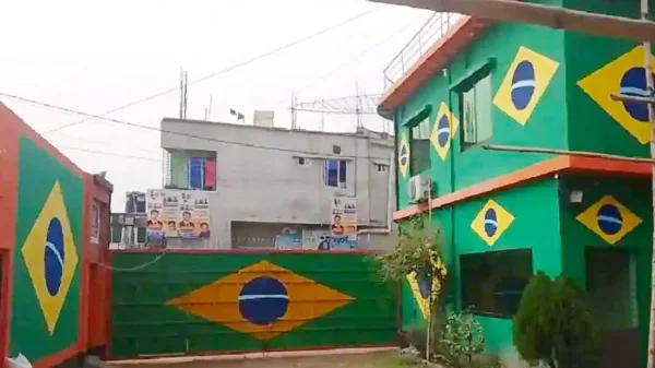 যুবলীগ নেতা অফিস সাজালেন ব্রাজিলের পতাকার রঙে