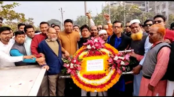 মহান বিজয় দিবসে বঙ্গবন্ধুর প্রতিকৃতিতে পানিসম্পদ প্রতিমন্ত্রীর পক্ষে শ্রদ্ধা