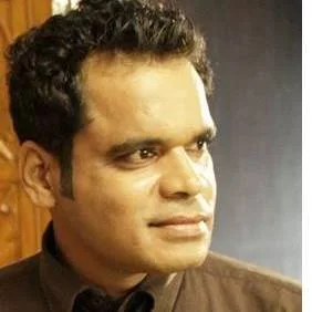 অভিনেতা ম ম মোর্শেদ মানসিকভাবে ভেঙে পড়েছেন