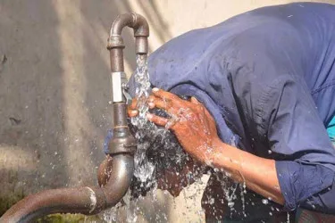 বিকেলে হতে পারে ঝড়বৃষ্টি