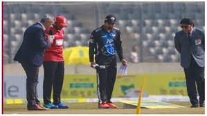 টস বরিশালের পক্ষে, শুরুতেই রংপুর ব্যাটিংয়ে