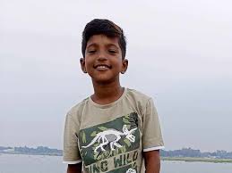 স্কুলছাত্র নিহত ময়লার গাড়ির ধাক্কায় :