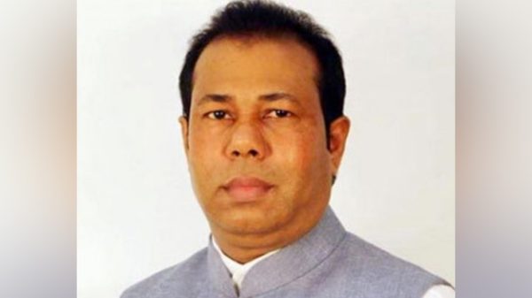 প্রধানমন্ত্রীর সেই সাবেক পিয়ন এর বিরুদ্ধের অভিযোগ অস্বীকার