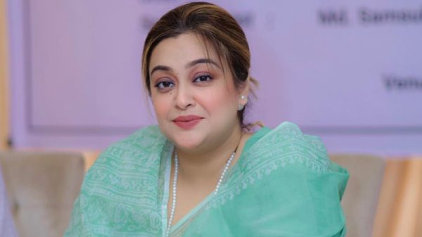 সাবেক মেয়র সূচনা দেশ ছেড়ে পালিয়ে ফেসবুকে সরব