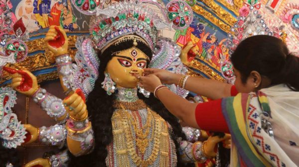 সরকারি বরাদ্দ পূজায় দ্বিগুণ, ভেঙেছে ছুটির প্রথা