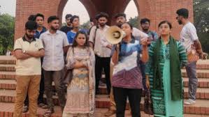 মৌলভীবাজারে রাষ্ট্রপতির পদত্যাগ দাবিতে বিক্ষোভ