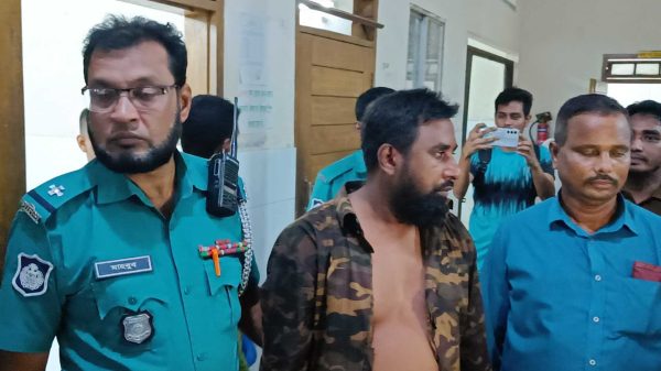 বরিশালে ভুয়া সাংবাদিক বাবর আটক