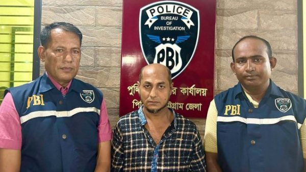 চট্টগ্রাম ৪ বছর পরে হত্যারকারী আটক