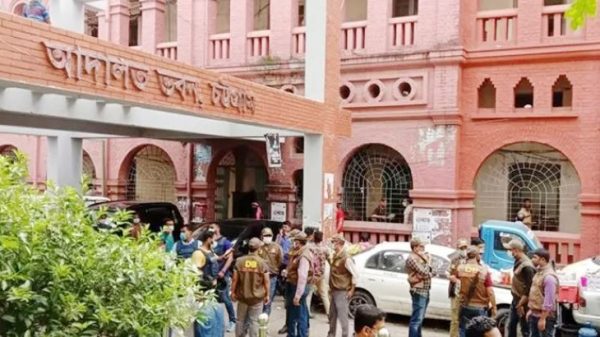 একজনের মৃত্যুদণ্ড, আরেকজনের যাবজ্জীবন