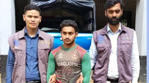 হোটেলে নারীর লাশ, গ্রেফতার ফরহাদ
