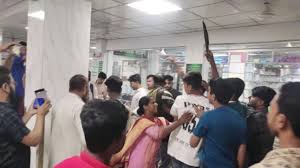সাভারে ভুল চিকিৎসায় প্রসূতির মৃত্যু, হাসপাতালের মালিক মুজিবুর গ্রেফতার