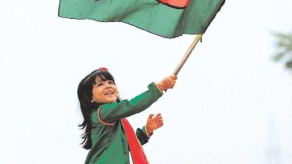 আজ বিজয়ের পতাকা উড়ে হানাদার মুক্ত খুলনা