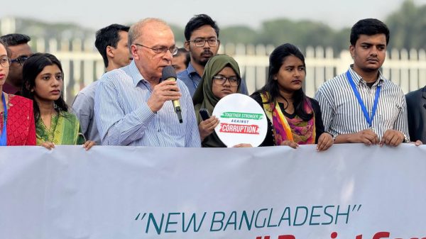 আমলাতান্ত্রিক সংস্কৃতি না পাল্টালে দুর্নীতি কমবে না: টিআইবি
