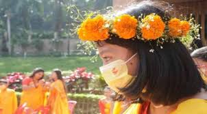 চট্টগ্রাম ফুল উৎসবে মেতেছে শিক্ষার্থীরা