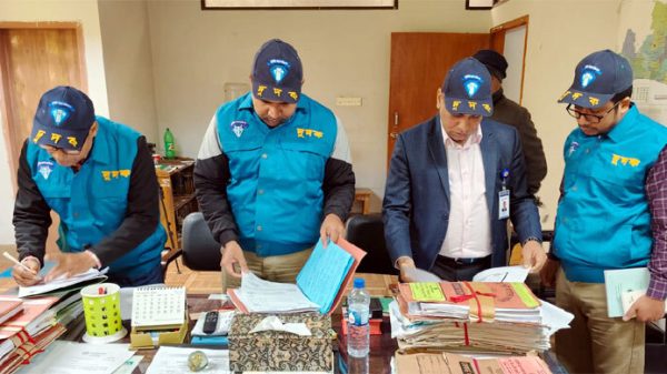 রাজশাহী সিটি কর্পোরেশনে দরপত্র ছাড়াই সংস্কার কাজ, অভিযানে দুদক