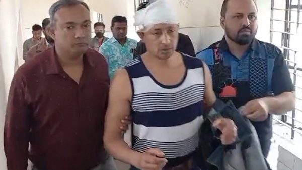 রাজবাড়ী টেন্ডার নিয়ে মারামারি, ভিডিও ধারণ করায় সাংবাদিককে কুপিয়ে জখম