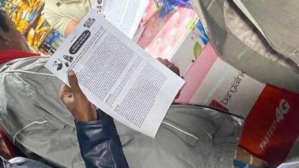 আওয়ামী লীগের লিফলেট বিতরণ করলেই গ্রেপ্তার: প্রেস সচিব শফিকুল আলম