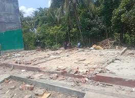 ঝালকাঠি পুলিশ পরিচয়ে দোকন ভা’ঙচুর ও লুটপাট