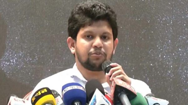নির্বাচনে দায়িত্ব পালনে কোনো গণমাধ্যমকে বাধা দেওয়া হবে না: তথ্য উপদেষ্টা