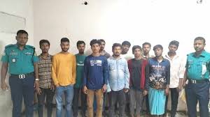 মোহাম্মদপুরে পুলিশের বিশেষ অভিযান, গ্রেপ্তার ১৬