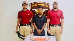 যাত্রীর পাকস্থলীতে মিলল ৬৩৭৮ ইয়াবা