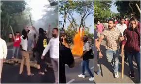 টুঙ্গিপাড়ায় সড়কে আগুন, ঢাকা-খুলনা মহাসড়কে ছাত্রলীগ-যুবলীগের বিক্ষোভ