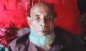 নিখোঁজের ৩৩ বছর পর বাড়ি ফিরলেন মোবারক হোসেন