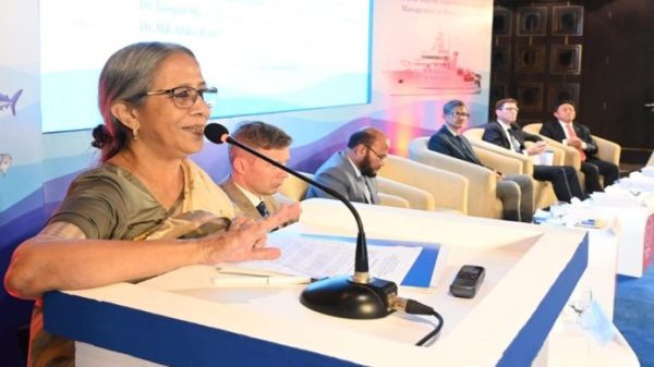 কমে যাচ্ছে সমুদ্রে অবৈধ ও অতিরিক্ত মৎস্য আহরণে মাছের সংস্থান!